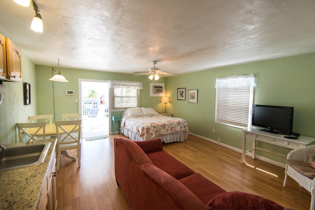 Silver Sands Villas Fort Myers Beach Bagian luar foto
